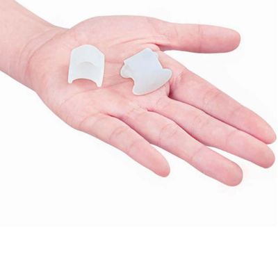 solelution little toe separator shown as model