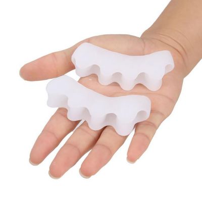 toe seperator for all toes shown in hands